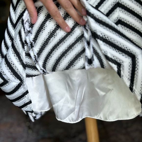 Betsy & Adam Black and White A-Line Dress with Cutout - Picture 7 of 10